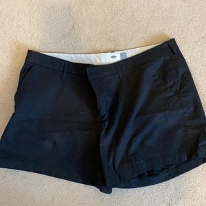 Old Navy black shorts
